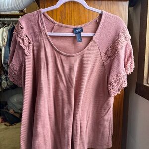Daytrip Mauve Lace Sleeve Blouse